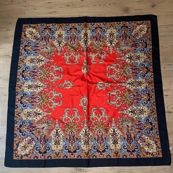 Red and Black Silky Scarf - Picture 1 of 2